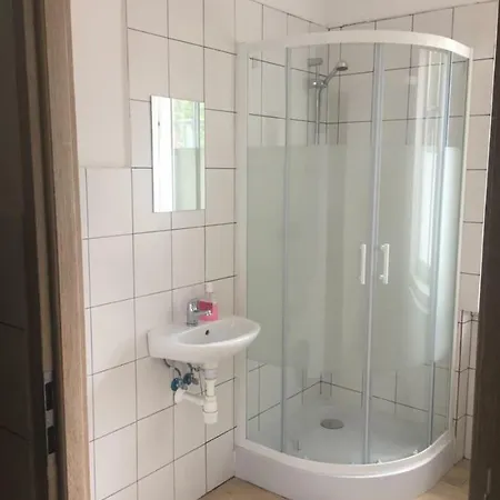 Dla Firm Pokoje I Pracownicze Deszczowa Auberge de jeunesse *
